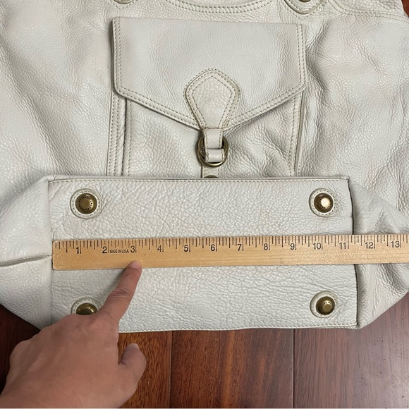 Marc by Marc Jacobs Off White Ivory Pebbled Leather Hobo Bag B17 - Picture 10 of 11